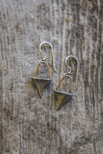 Load image into Gallery viewer, Green Thumb Earrings