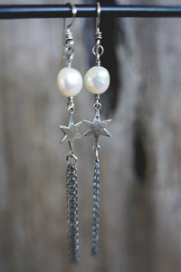 Shine Earrings -- Pearl